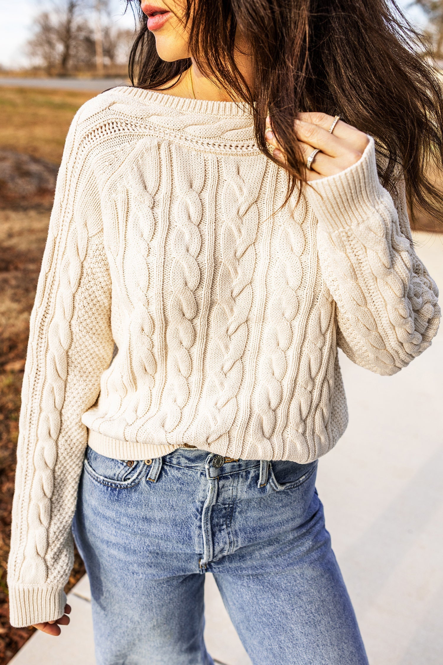 Solid Cable Knit Round Neck Long Sleeve Sweater