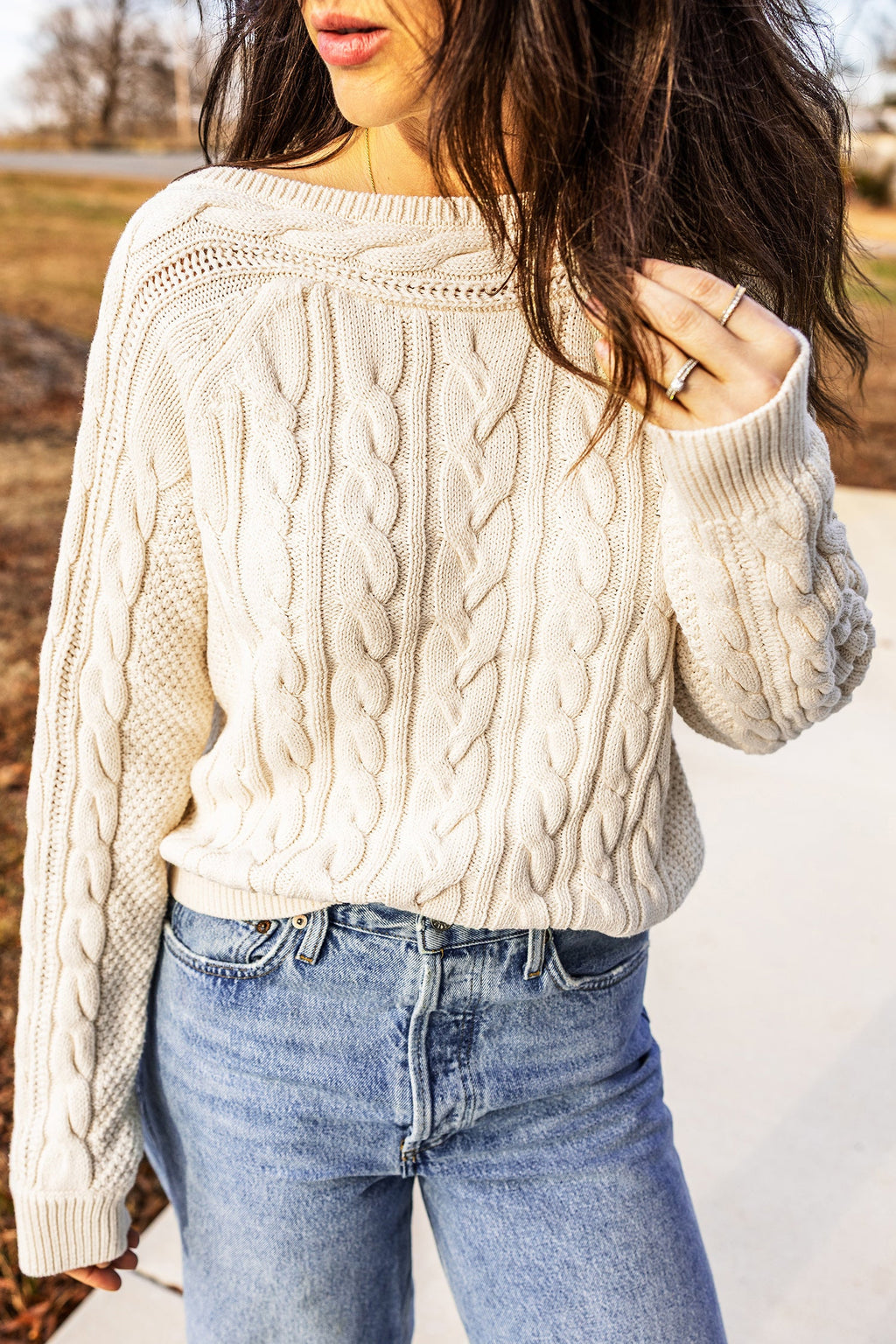 Solid Cable Knit Round Neck Long Sleeve Sweater