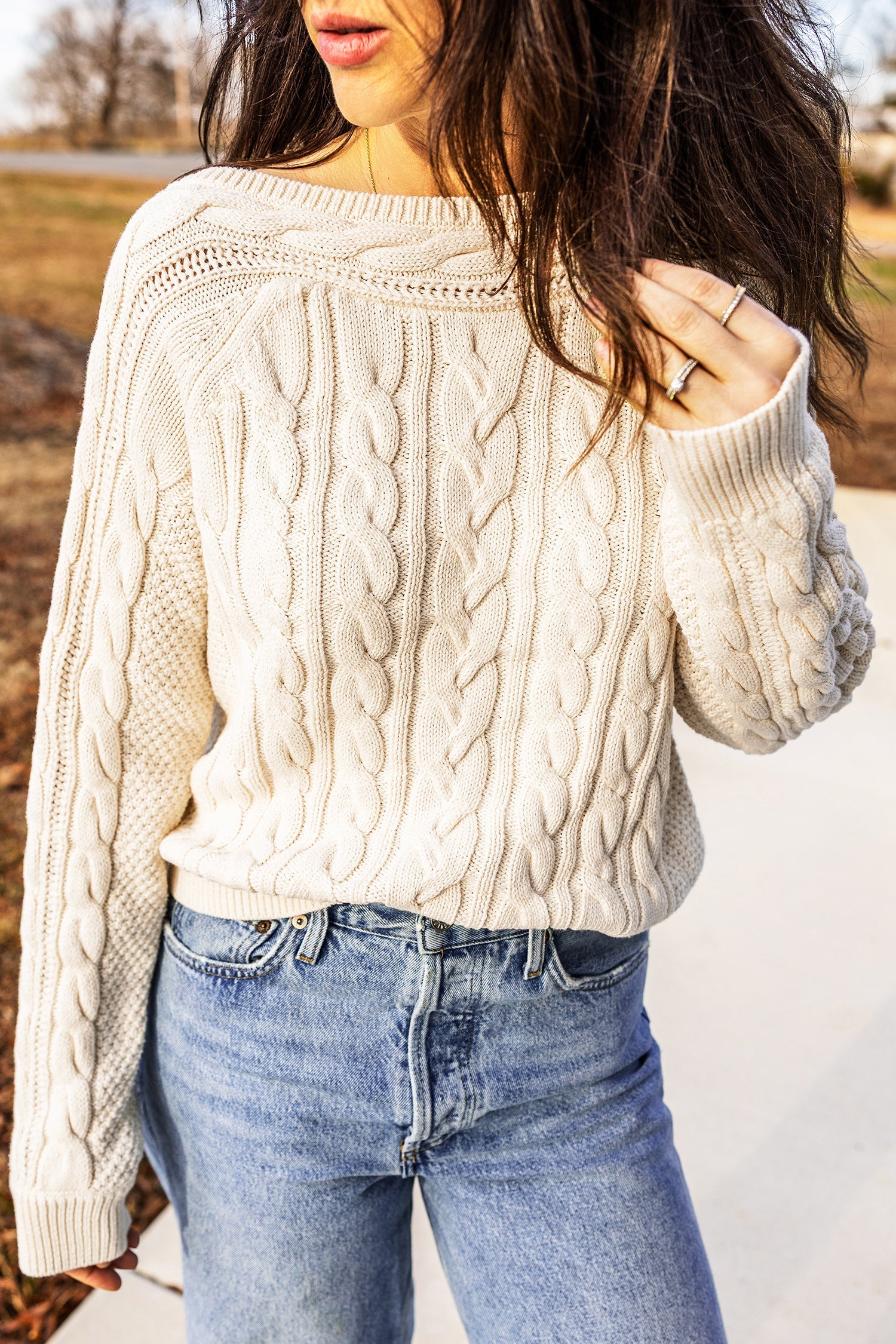 Solid Cable Knit Round Neck Long Sleeve Sweater