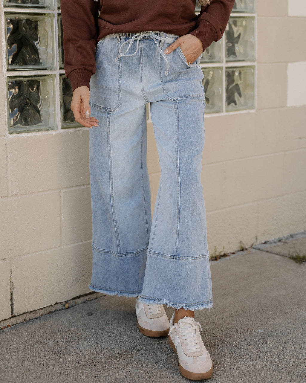 Beau Wide Leg Jeans - Light Wash