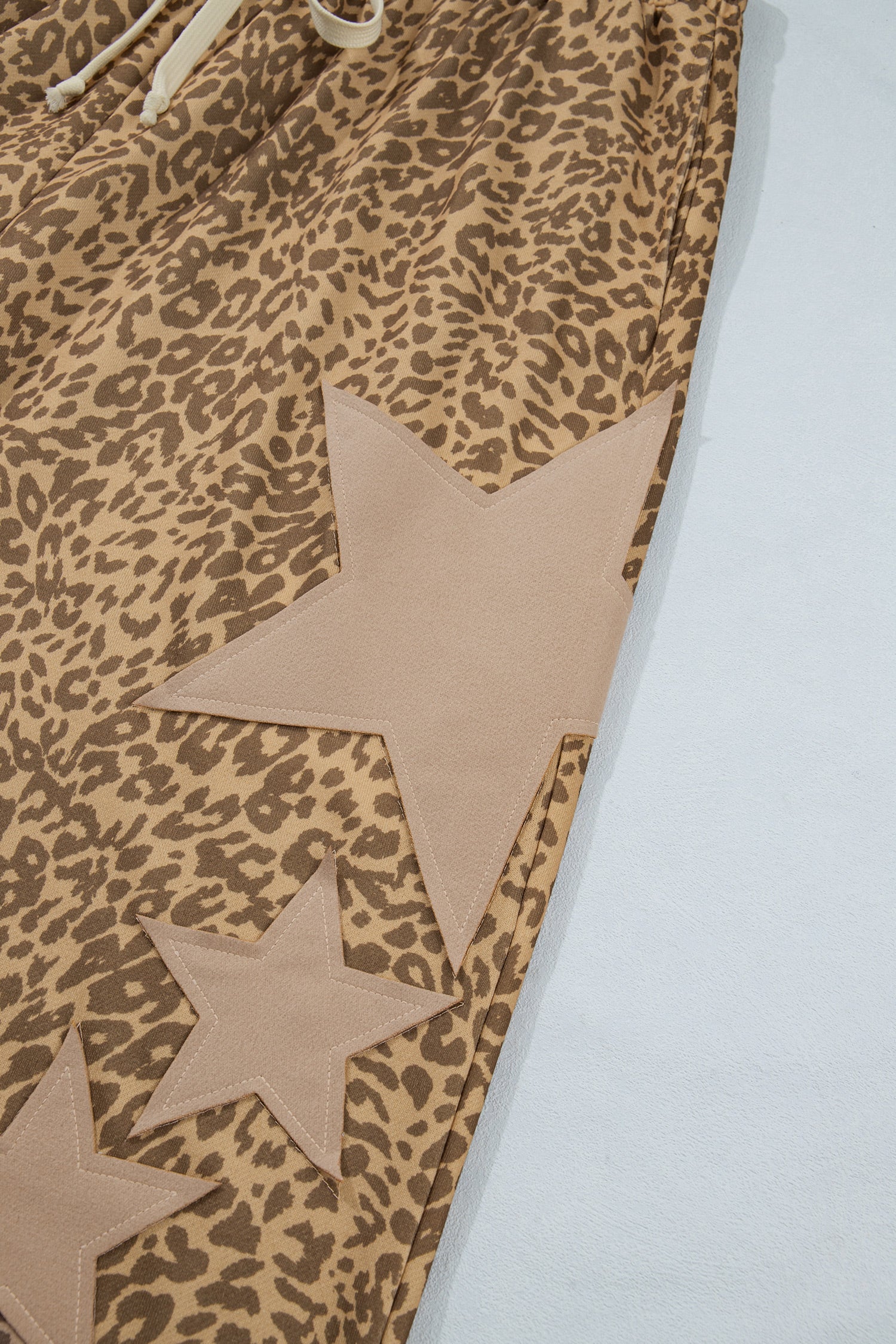 Plus Size Leopard Star Patch Jogger Pants