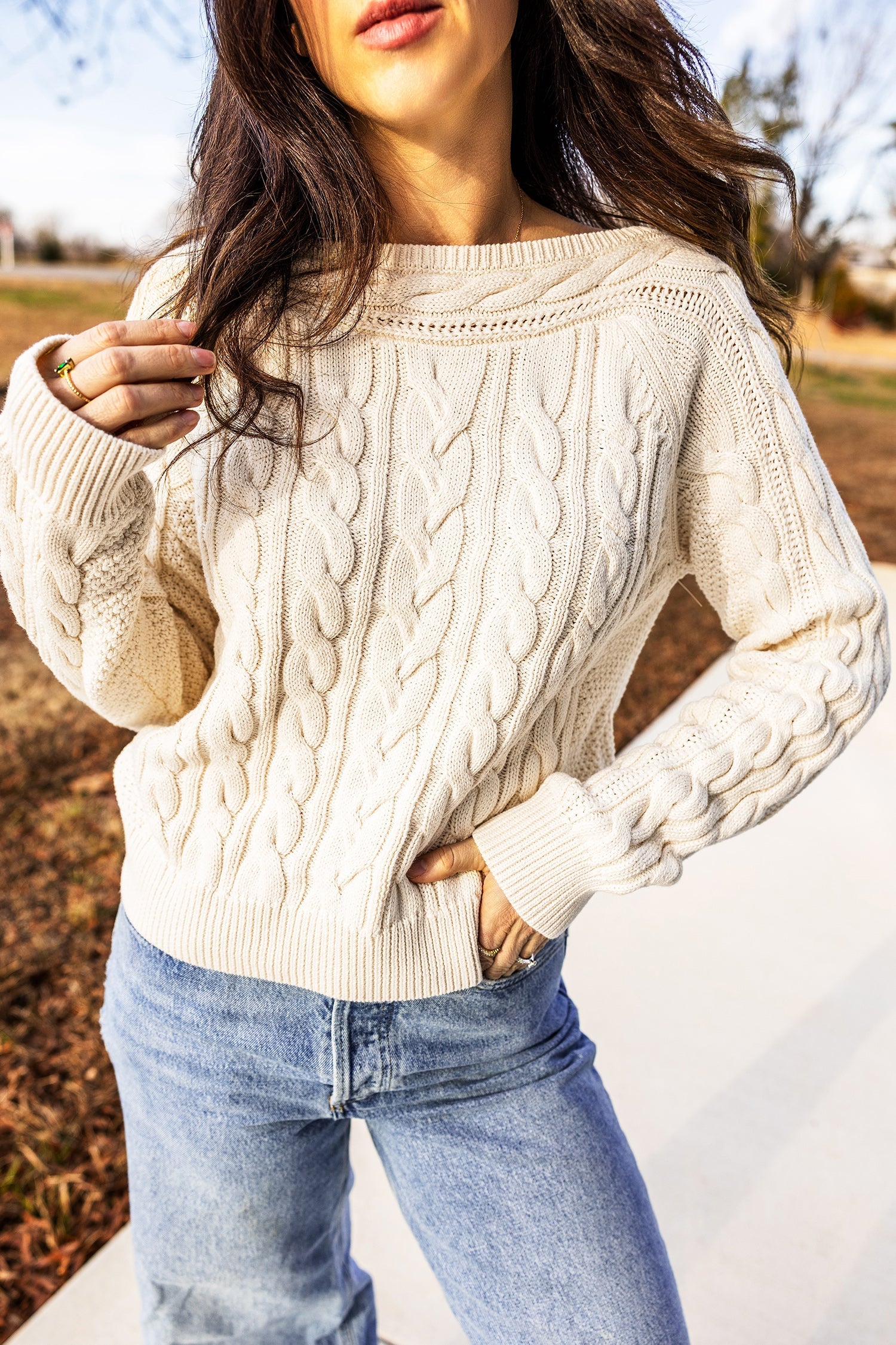Solid Cable Knit Round Neck Long Sleeve Sweater