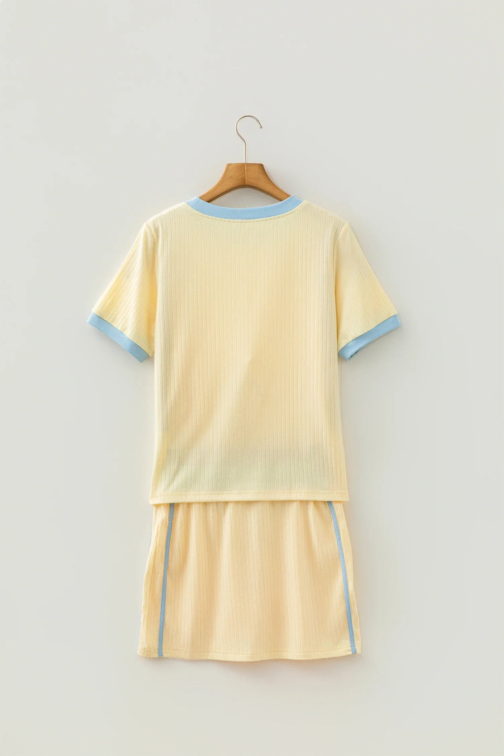 Colorblock Trim Ribbed Tee & Drawstring Skirt Set