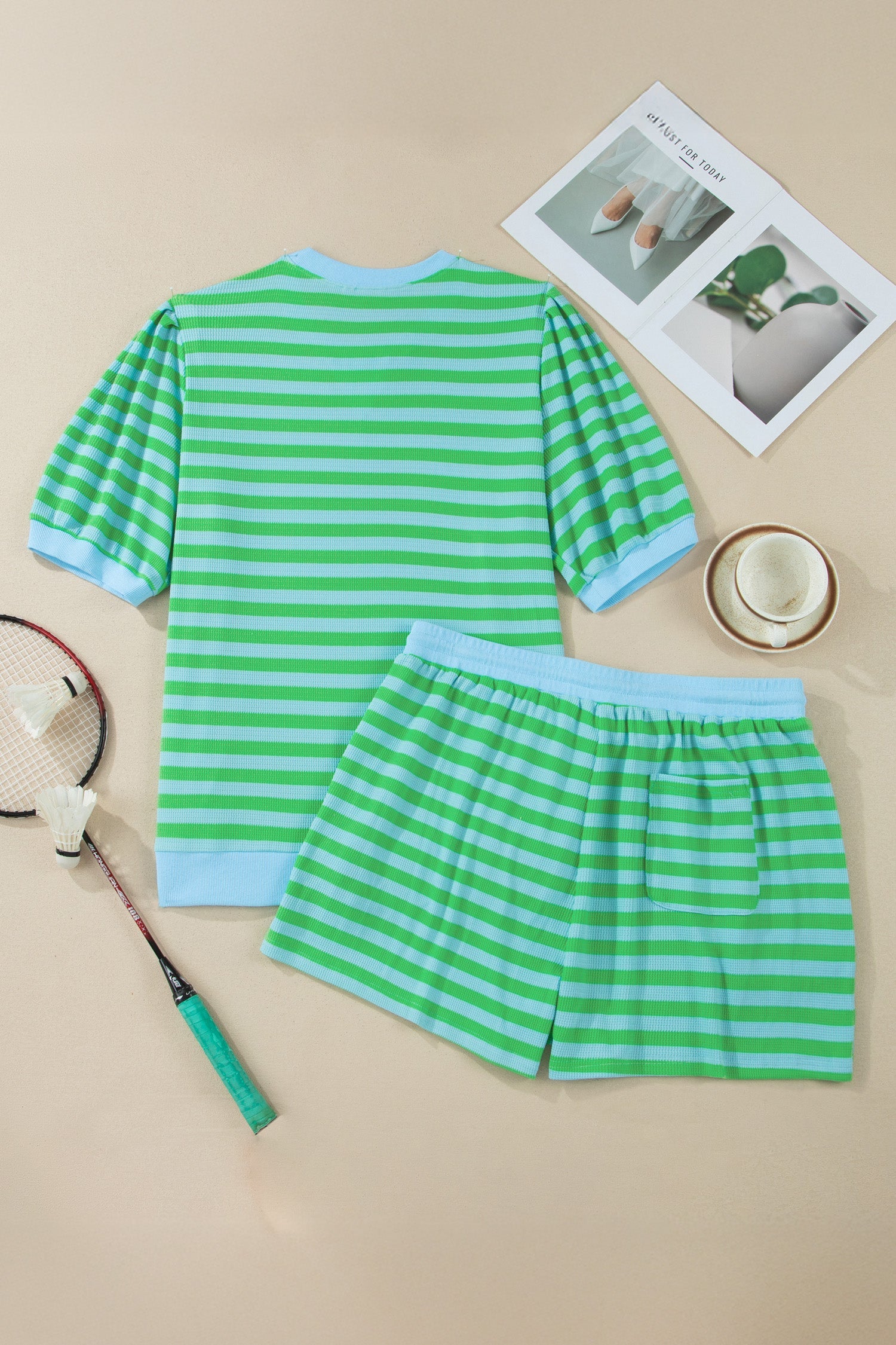 Plus Size Colorblock Stripe Top & Drawstring Shorts Set