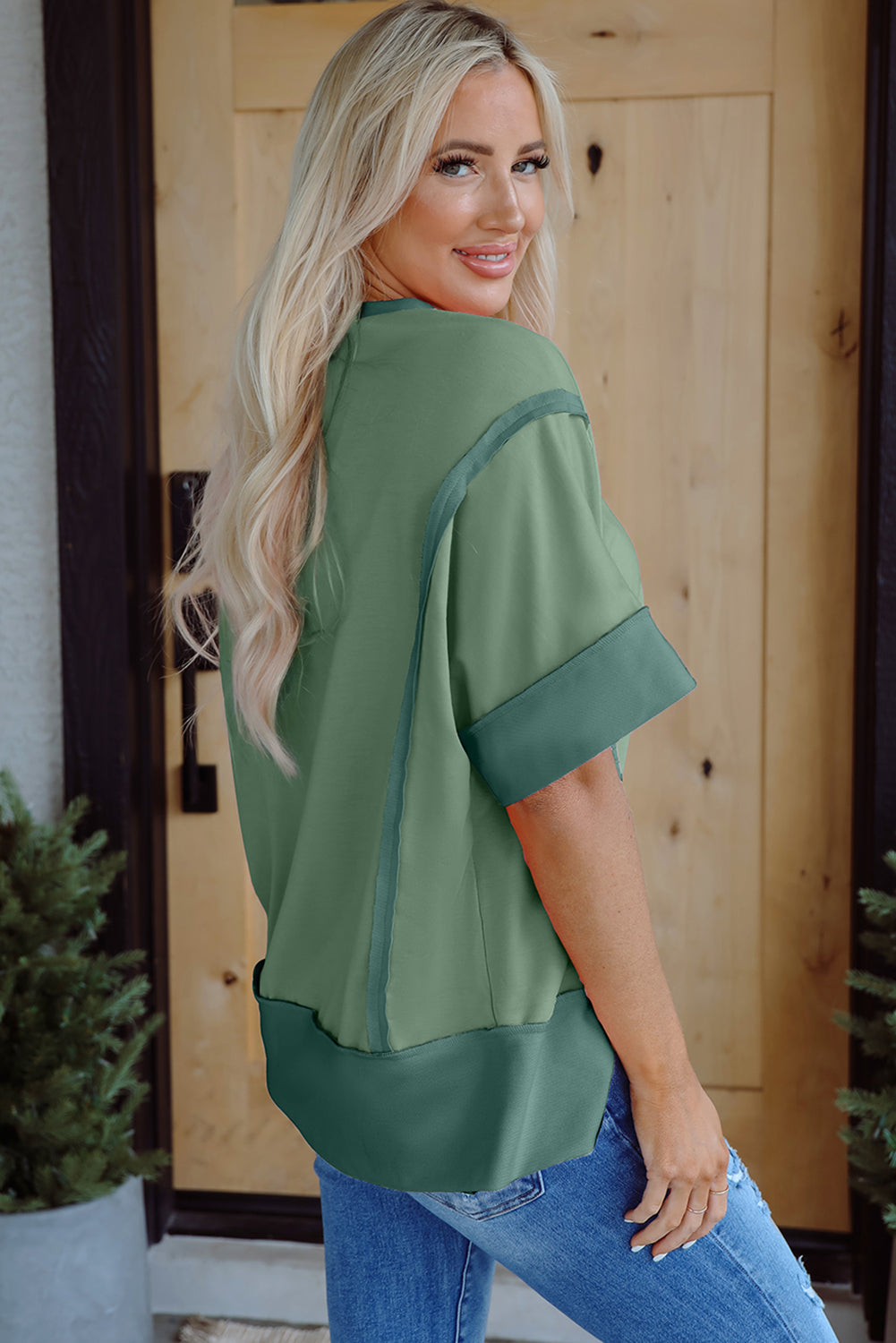 Colorblock 3/4 Sleeve Raw Seam High-Low Top