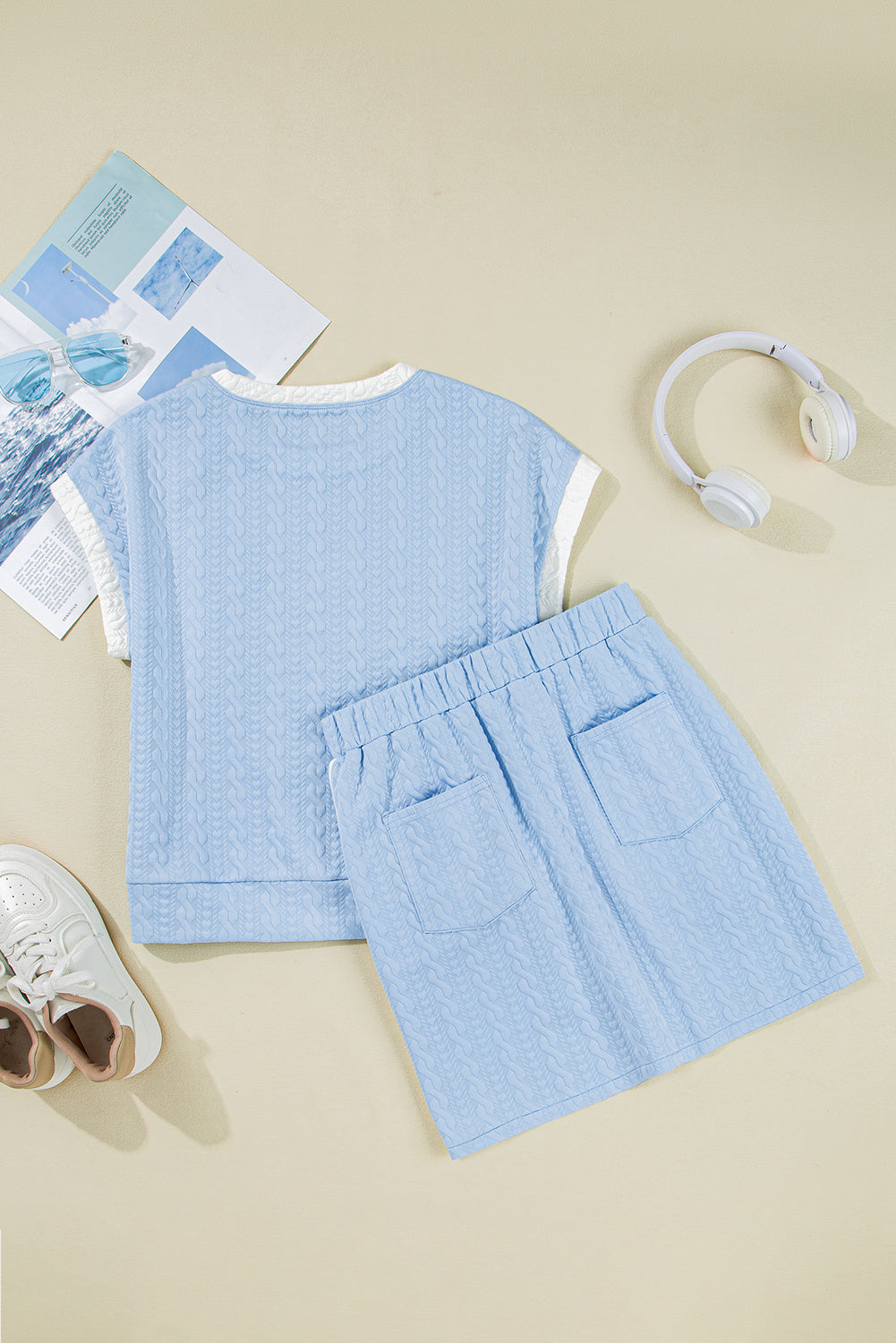 Textured Contrast Trim Crewneck Tee & Pocketed Skirt Set